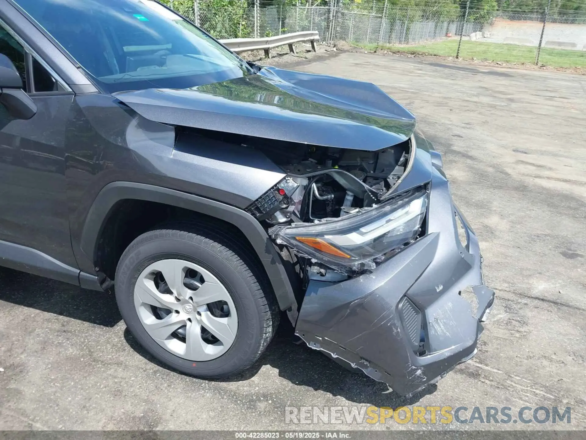 19 Photograph of a damaged car 2T3H1RFV7PC240063 TOYOTA RAV4 2023
