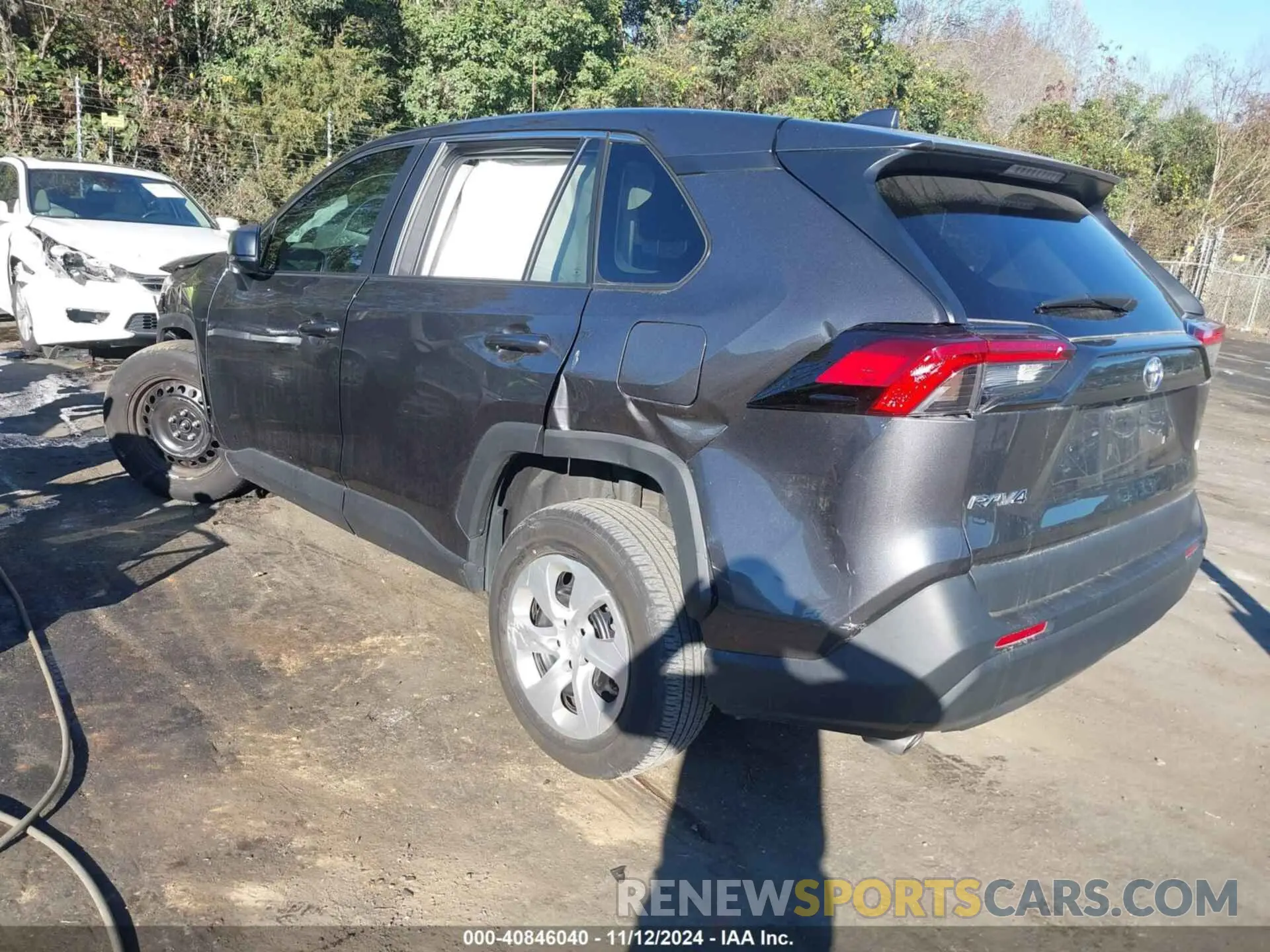 3 Photograph of a damaged car 2T3H1RFV8PC228794 TOYOTA RAV4 2023