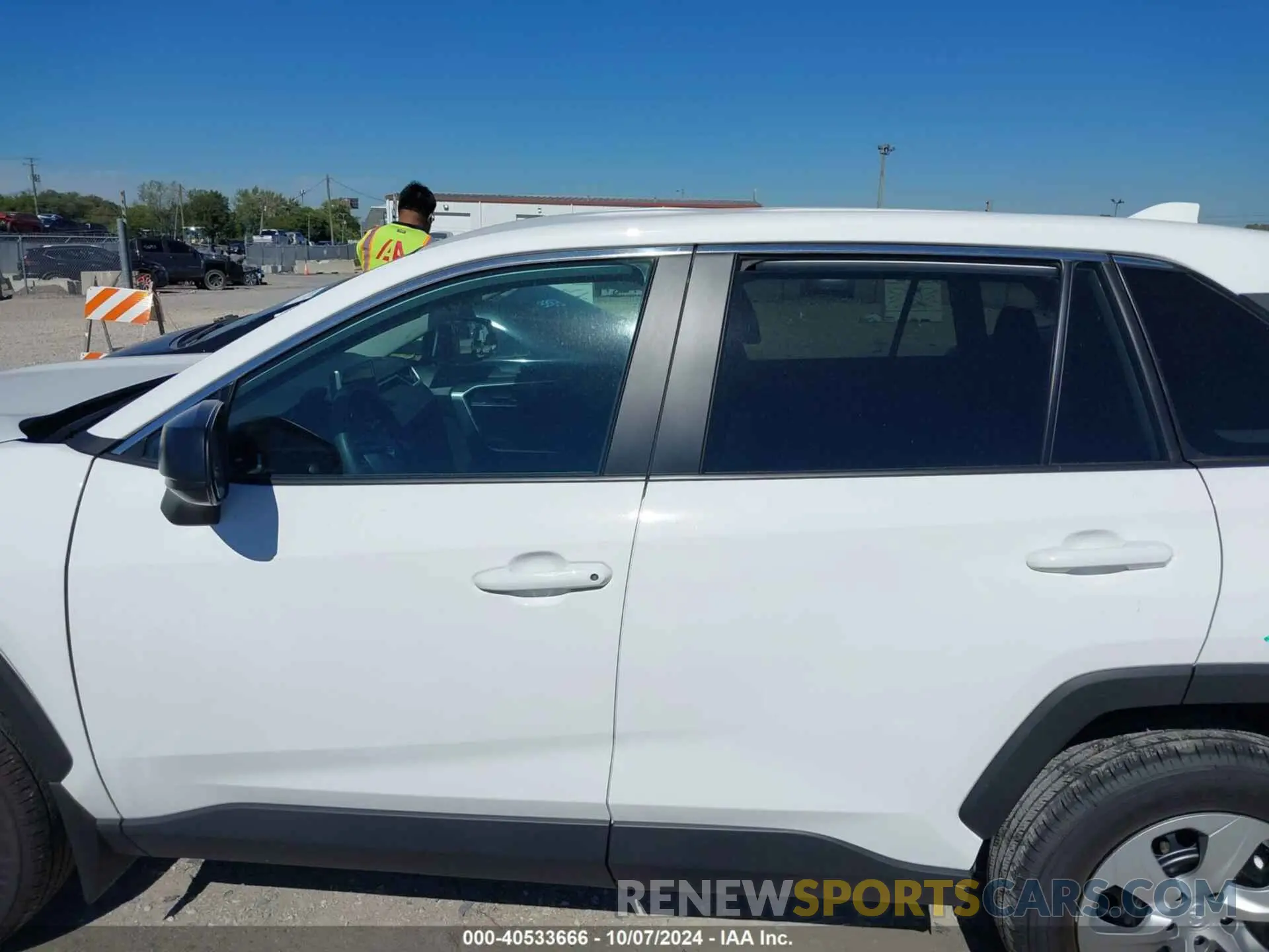 14 Photograph of a damaged car 2T3H1RFV8PC236104 TOYOTA RAV4 2023