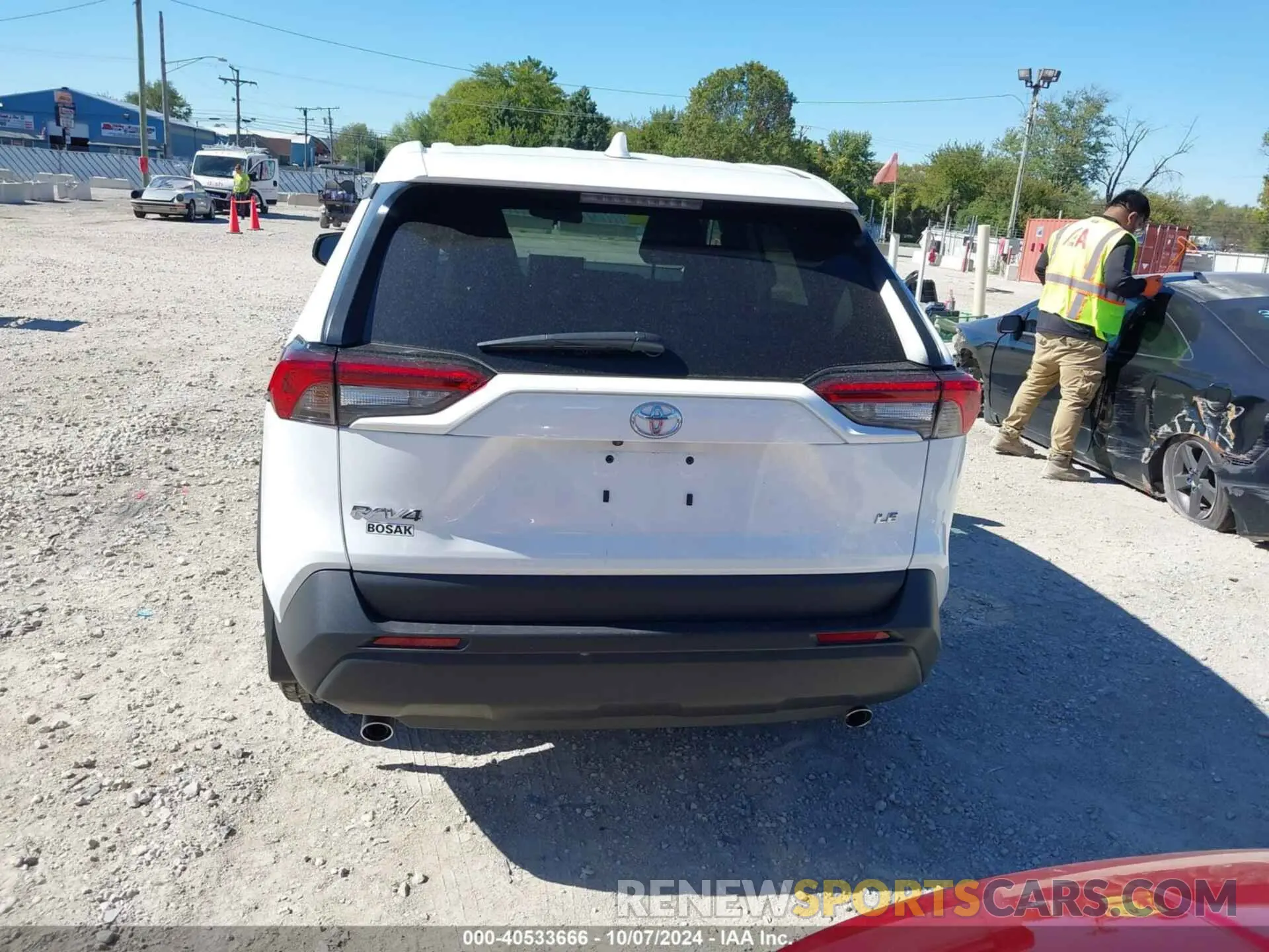 16 Photograph of a damaged car 2T3H1RFV8PC236104 TOYOTA RAV4 2023