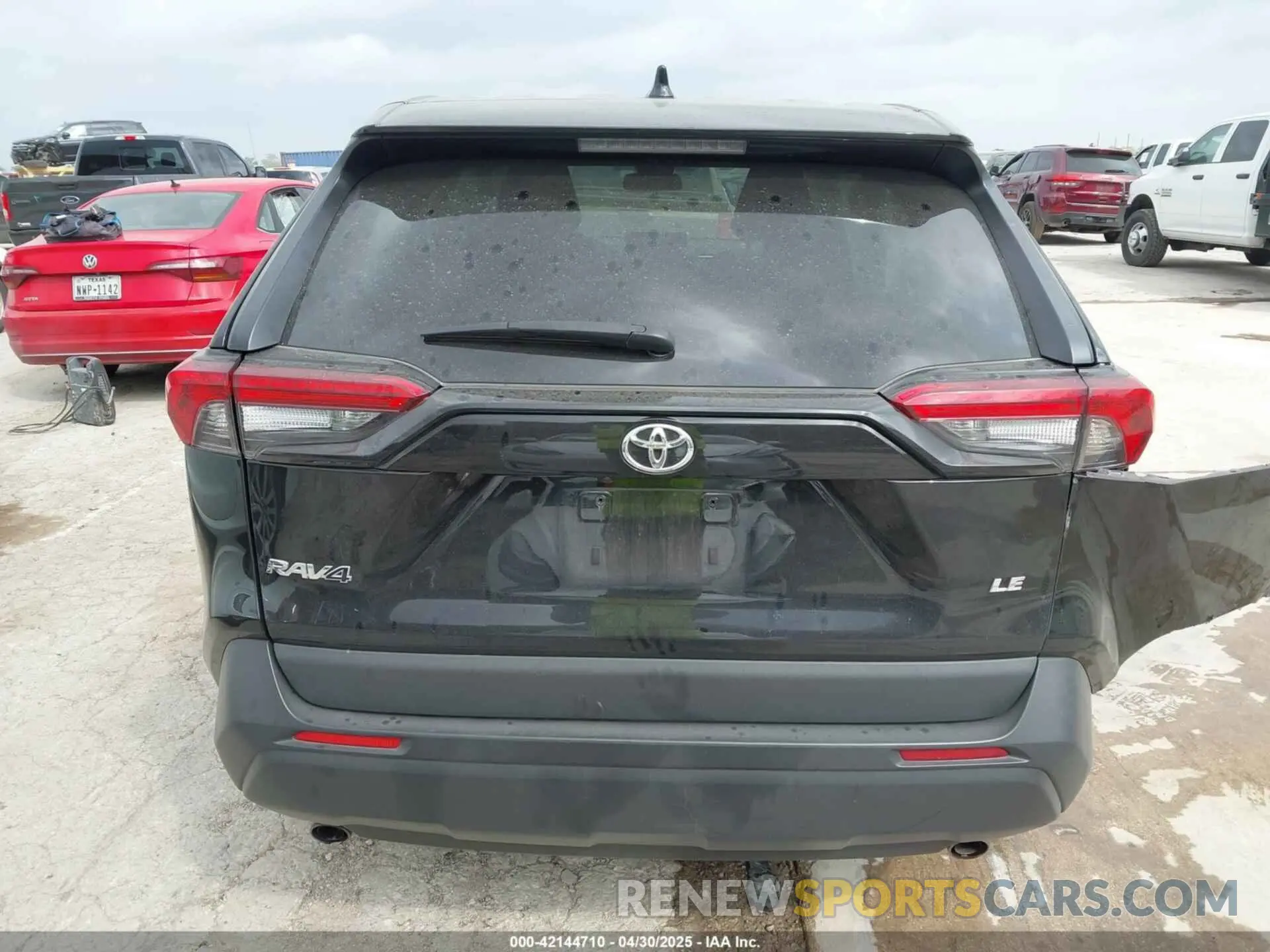 16 Photograph of a damaged car 2T3H1RFV8PW280201 TOYOTA RAV4 2023