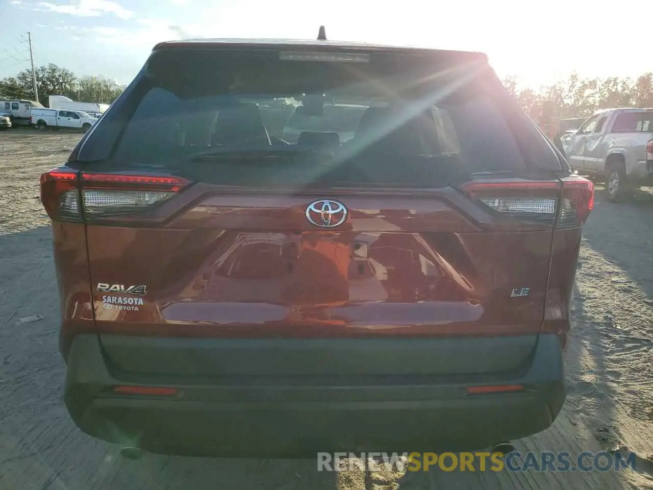 6 Photograph of a damaged car 2T3H1RFV8PW294339 TOYOTA RAV4 2023