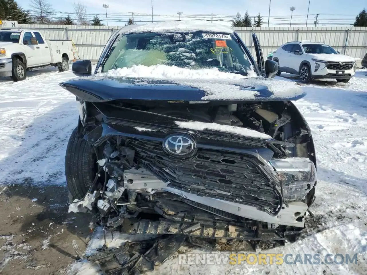 5 Photograph of a damaged car 2T3H1RFV9PC228612 TOYOTA RAV4 2023