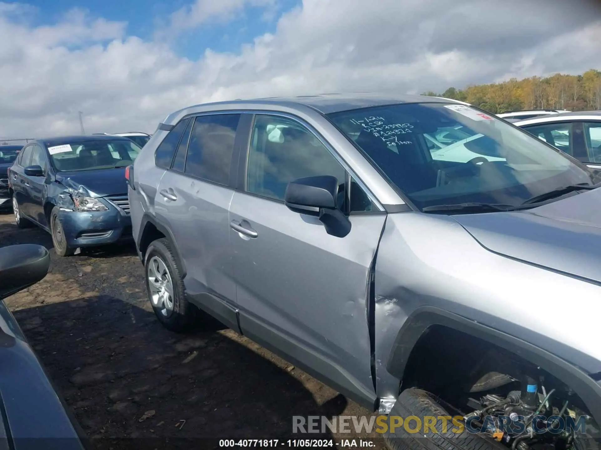12 Photograph of a damaged car 2T3H1RFV9PC239903 TOYOTA RAV4 2023