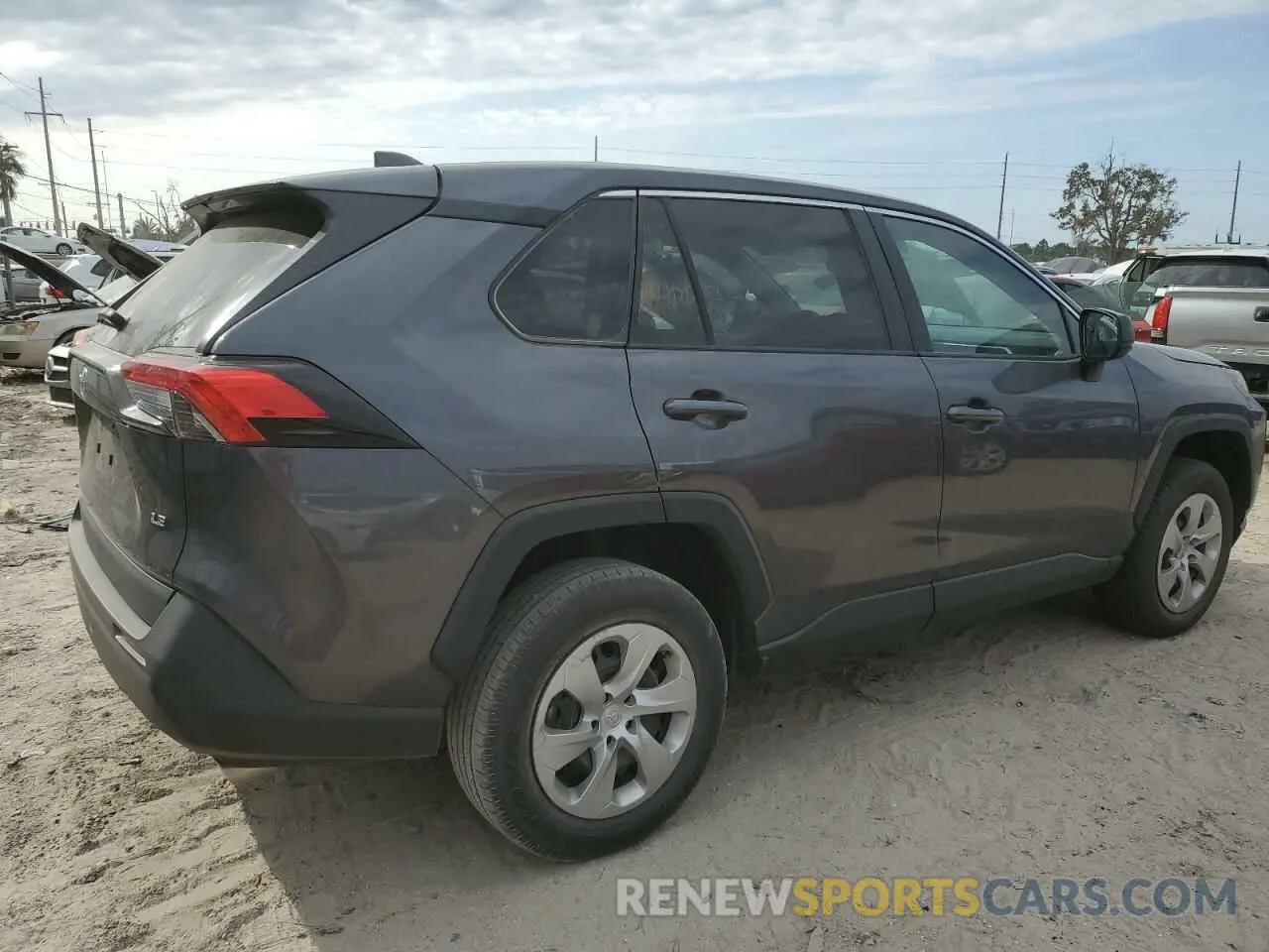 3 Photograph of a damaged car 2T3H1RFVXPC224505 TOYOTA RAV4 2023