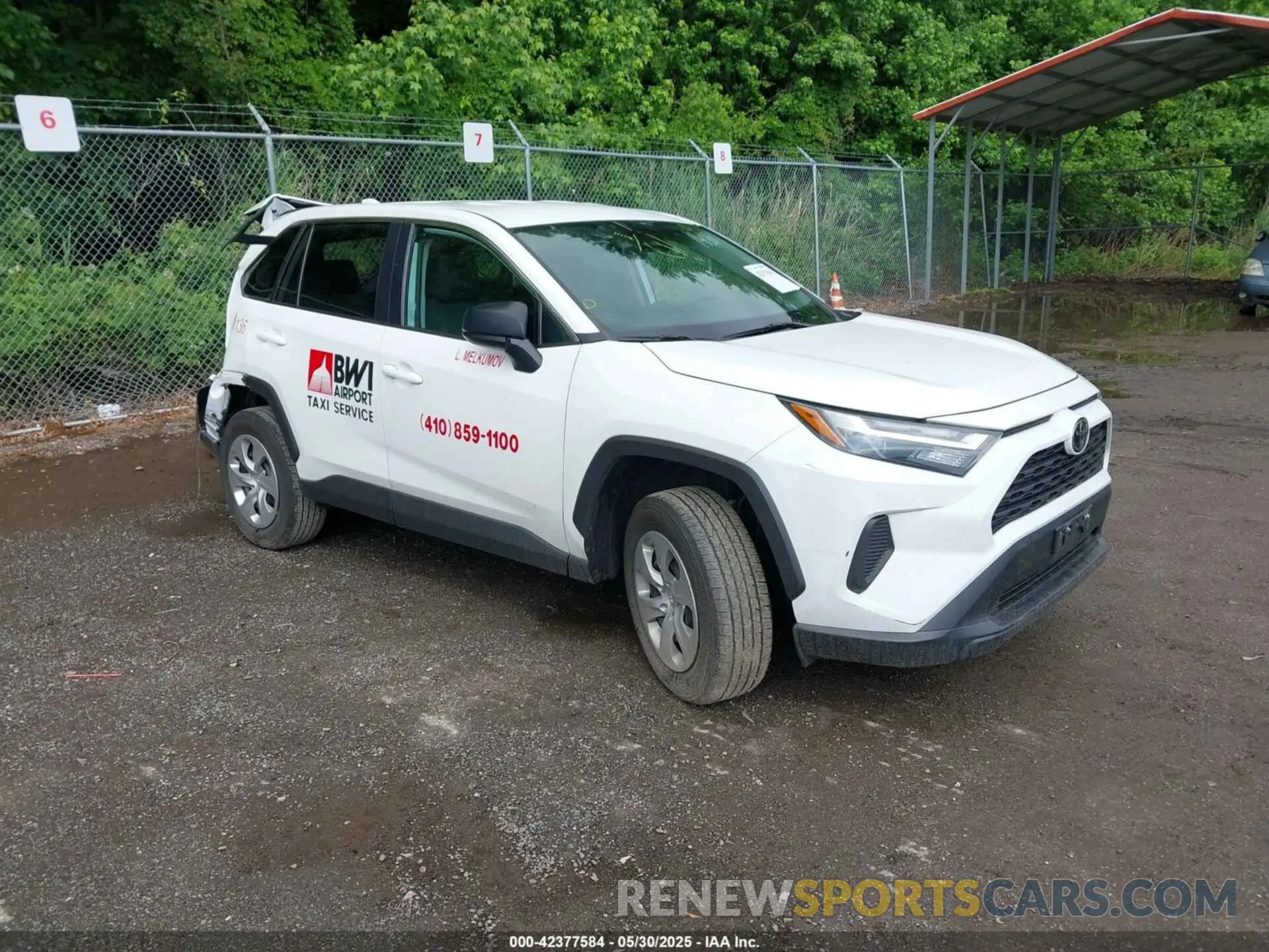 1 Photograph of a damaged car 2T3H1RFVXPW251430 TOYOTA RAV4 2023