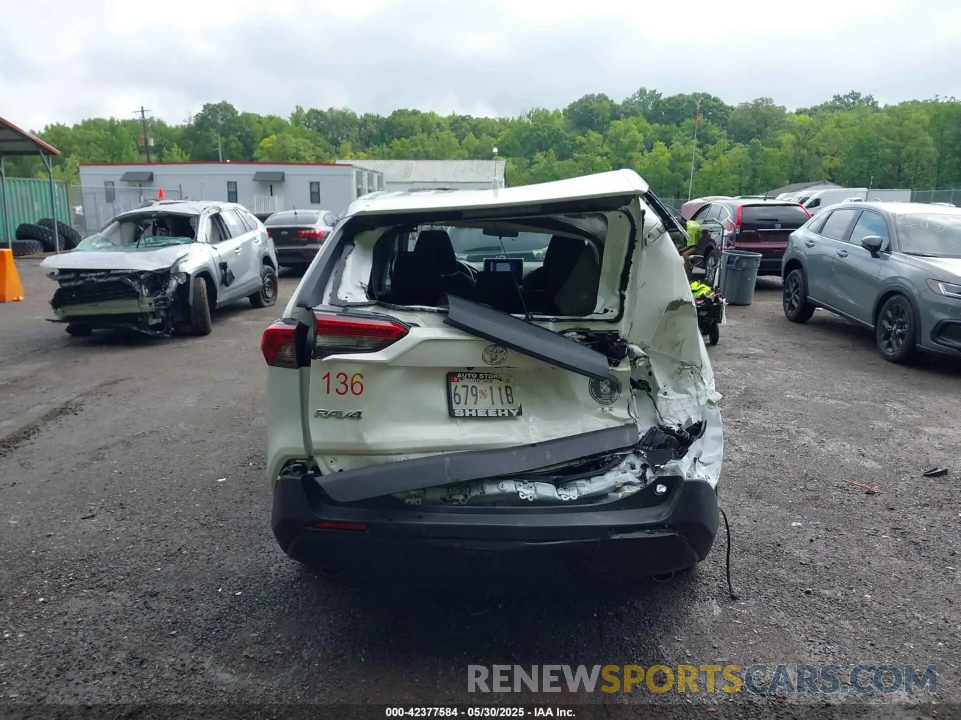 16 Photograph of a damaged car 2T3H1RFVXPW251430 TOYOTA RAV4 2023