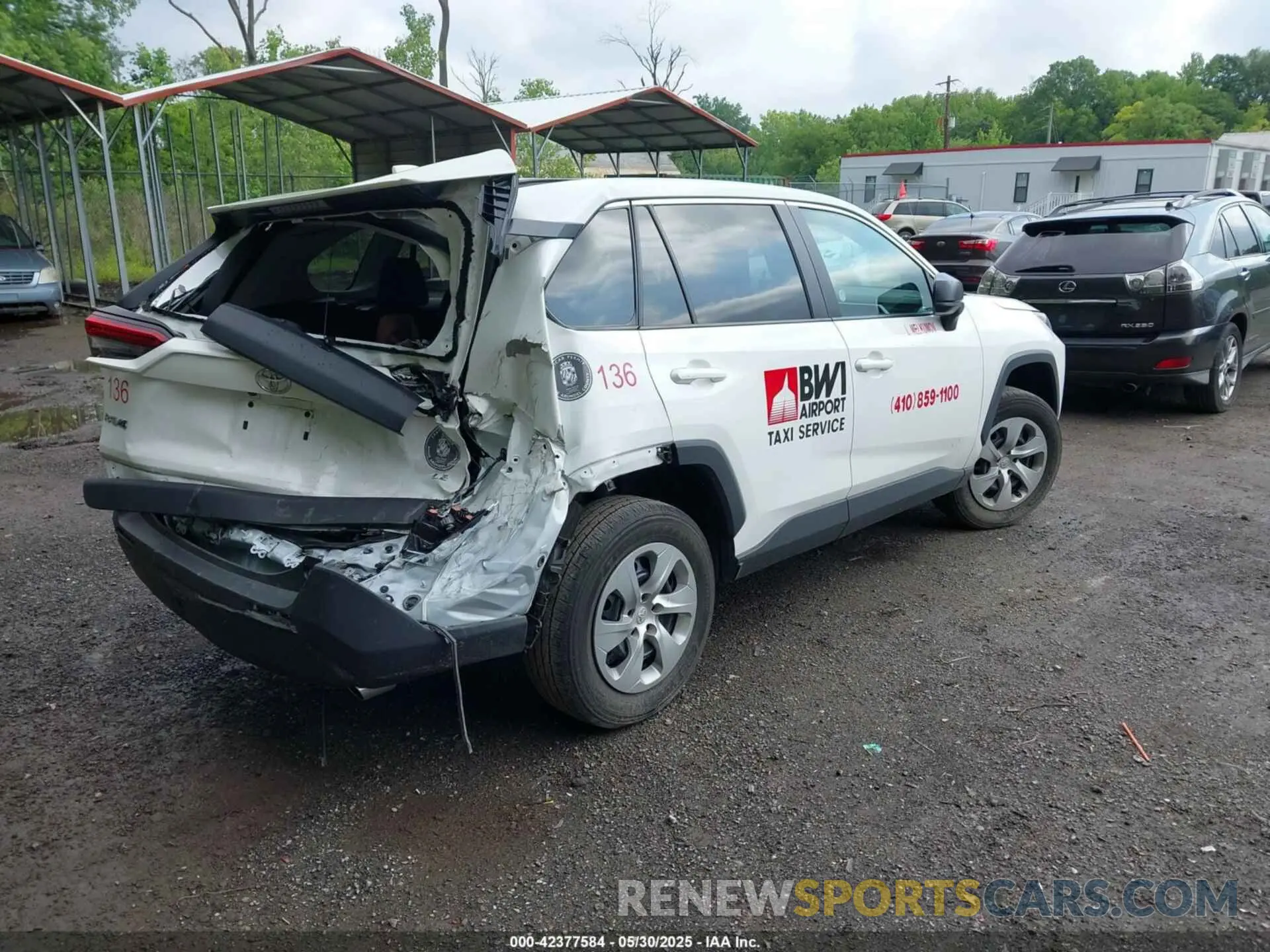 4 Photograph of a damaged car 2T3H1RFVXPW251430 TOYOTA RAV4 2023