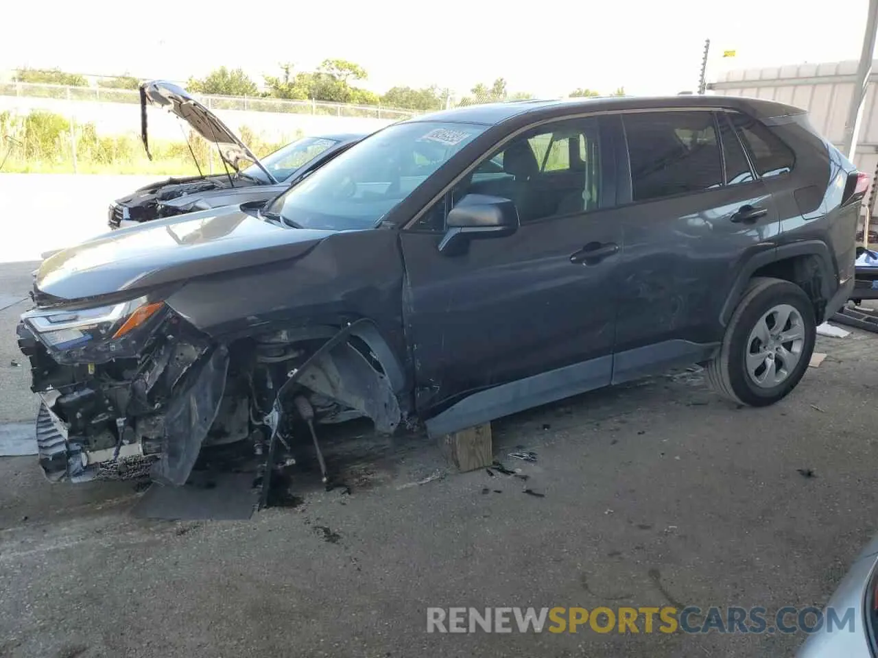 1 Photograph of a damaged car 2T3H1RFVXPW276697 TOYOTA RAV4 2023