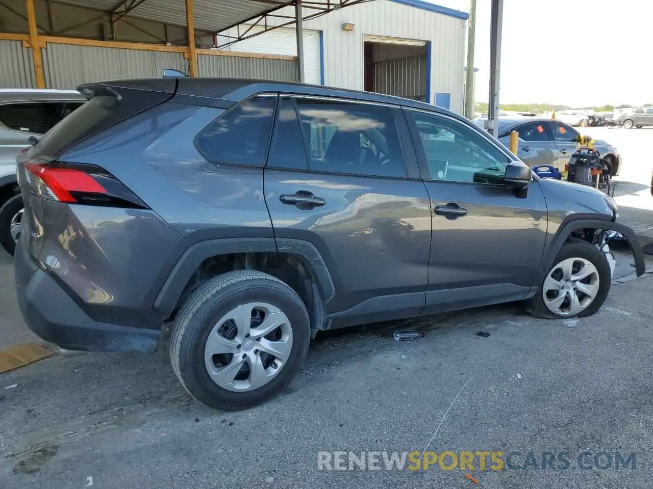 3 Photograph of a damaged car 2T3H1RFVXPW276697 TOYOTA RAV4 2023