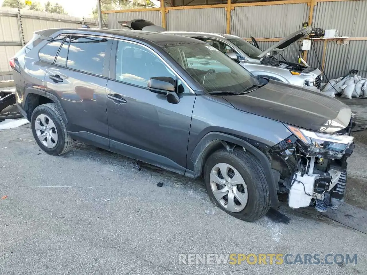 4 Photograph of a damaged car 2T3H1RFVXPW276697 TOYOTA RAV4 2023