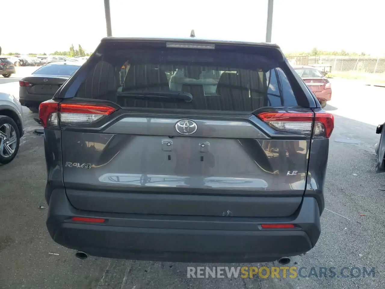 6 Photograph of a damaged car 2T3H1RFVXPW276697 TOYOTA RAV4 2023