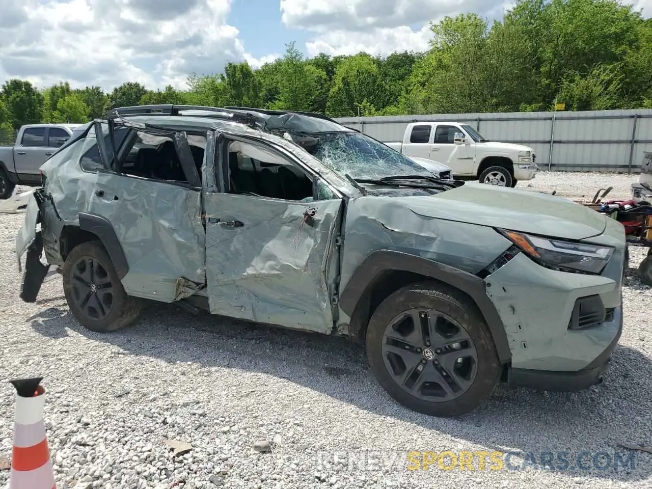 4 Photograph of a damaged car 2T3J1RFV5PW357625 TOYOTA RAV4 2023