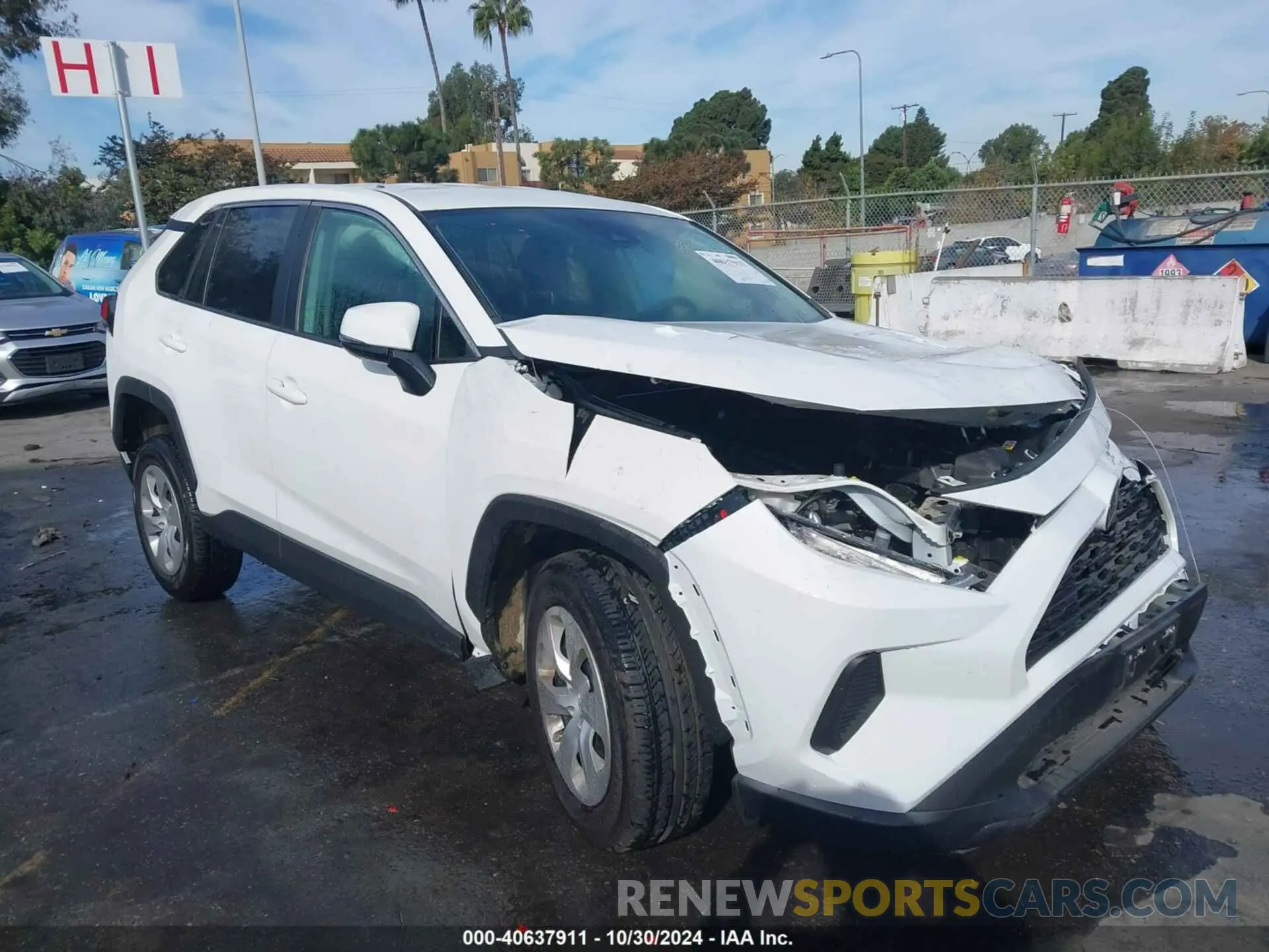 1 Photograph of a damaged car 2T3K1RFV0PW259235 TOYOTA RAV4 2023