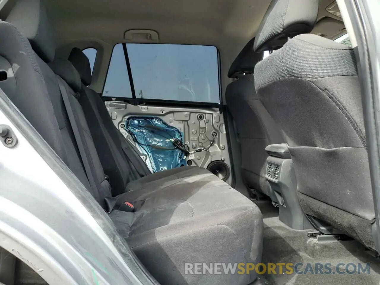 11 Photograph of a damaged car 2T3K1RFV3PW240047 TOYOTA RAV4 2023