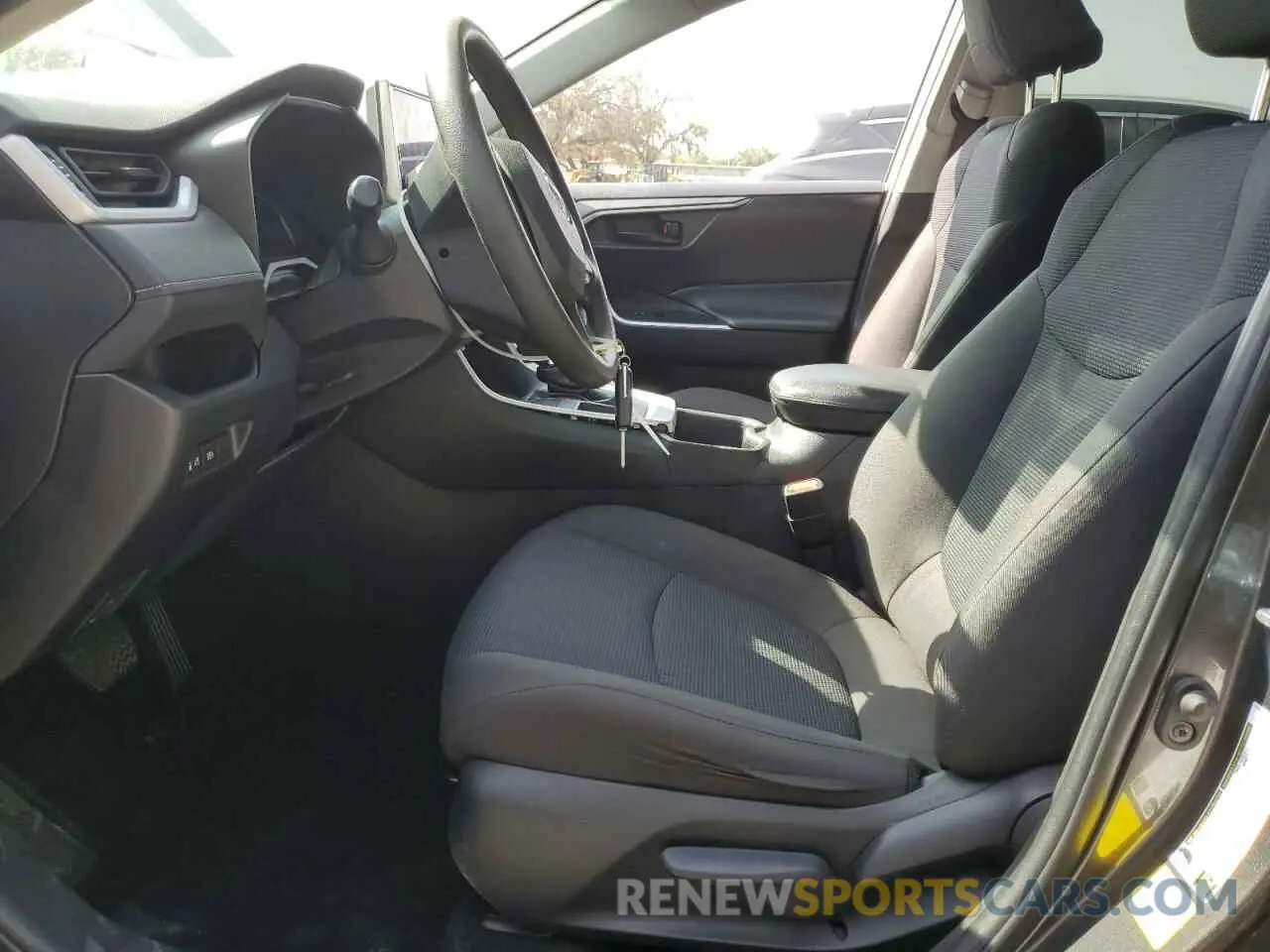 7 Photograph of a damaged car 2T3K1RFV8PC227179 TOYOTA RAV4 2023