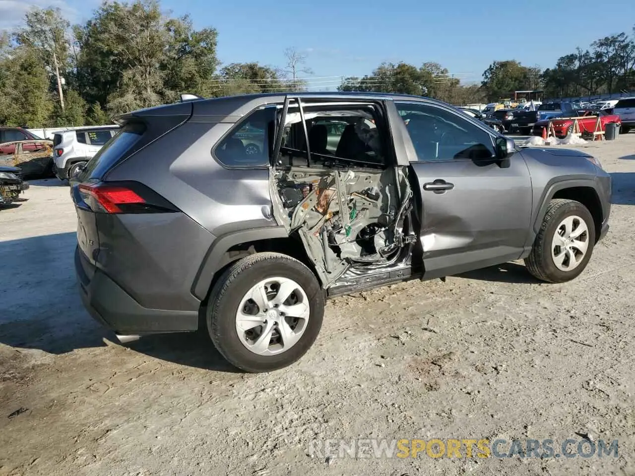 3 Photograph of a damaged car 2T3K1RFV8PC232074 TOYOTA RAV4 2023