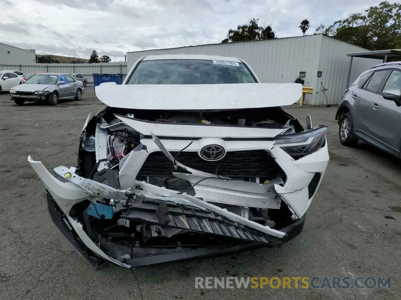 5 Photograph of a damaged car 2T3K1RFV9PC245304 TOYOTA RAV4 2023