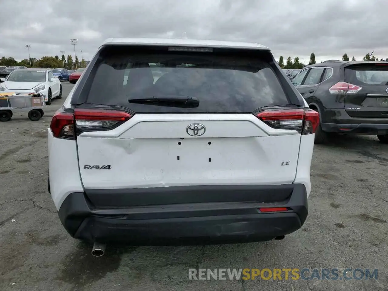 6 Photograph of a damaged car 2T3K1RFV9PC245304 TOYOTA RAV4 2023