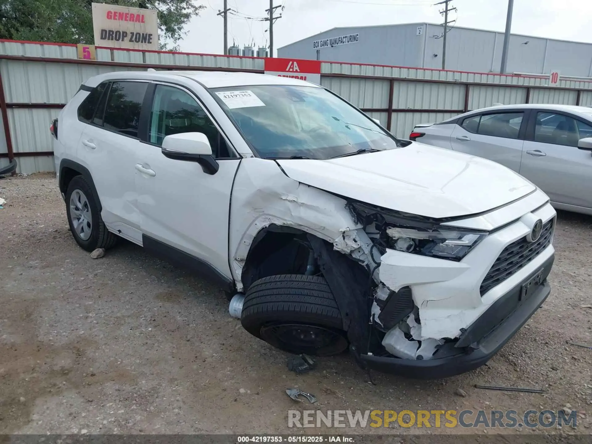 1 Photograph of a damaged car 2T3K1RFV9PC248672 TOYOTA RAV4 2023