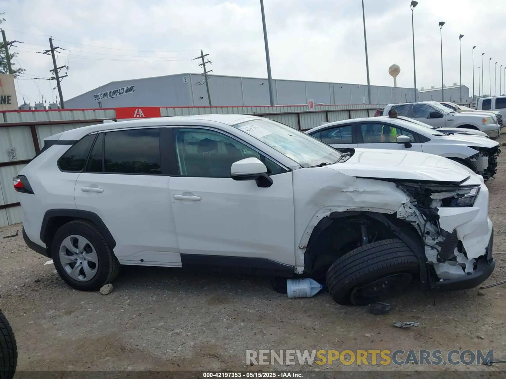 13 Photograph of a damaged car 2T3K1RFV9PC248672 TOYOTA RAV4 2023