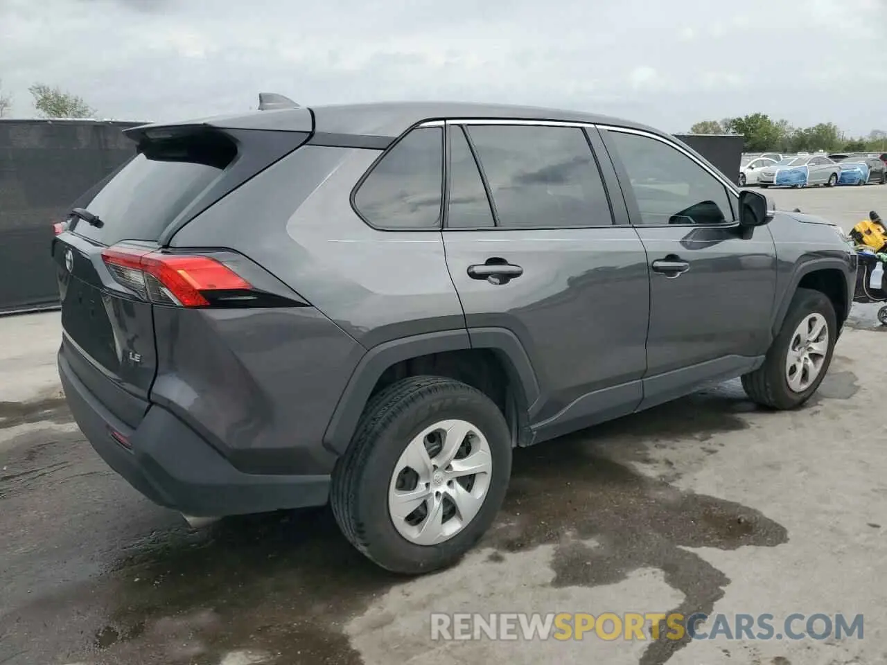 3 Photograph of a damaged car 2T3K1RFV9PC249224 TOYOTA RAV4 2023