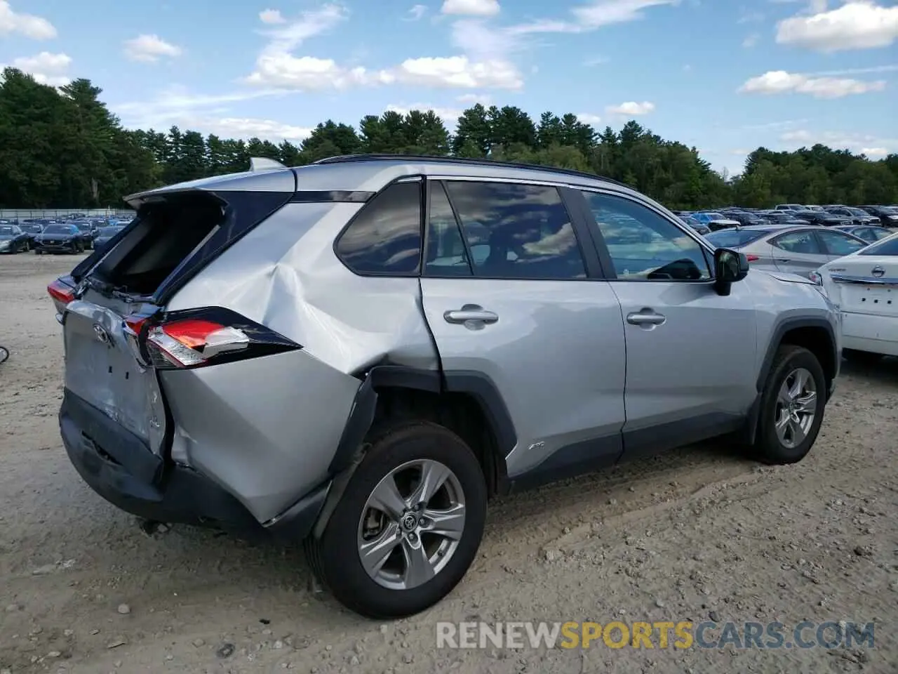 3 Photograph of a damaged car 2T3LWRFV3PW181927 TOYOTA RAV4 2023