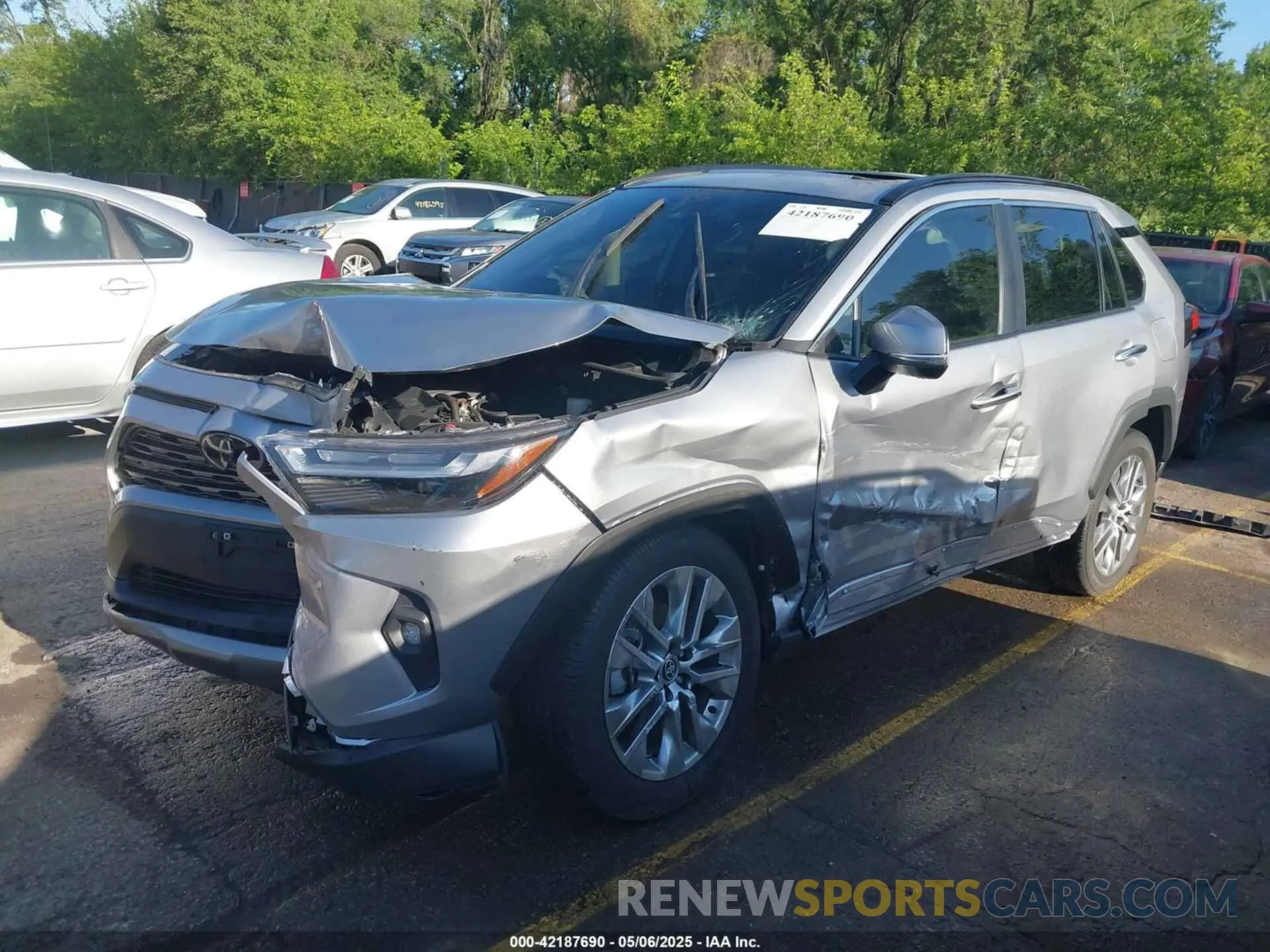 2 Photograph of a damaged car 2T3N1RFV1PC390107 TOYOTA RAV4 2023