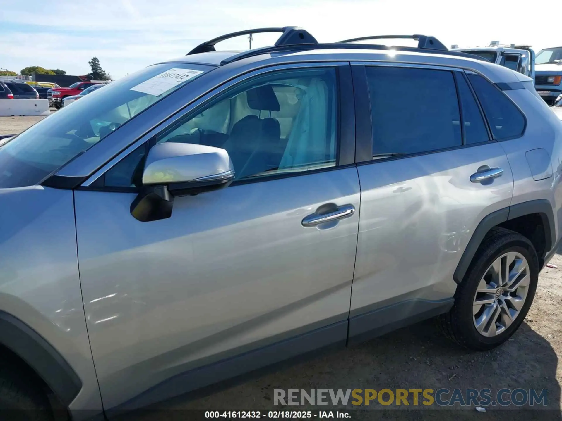 13 Photograph of a damaged car 2T3N1RFV8PW391849 TOYOTA RAV4 2023