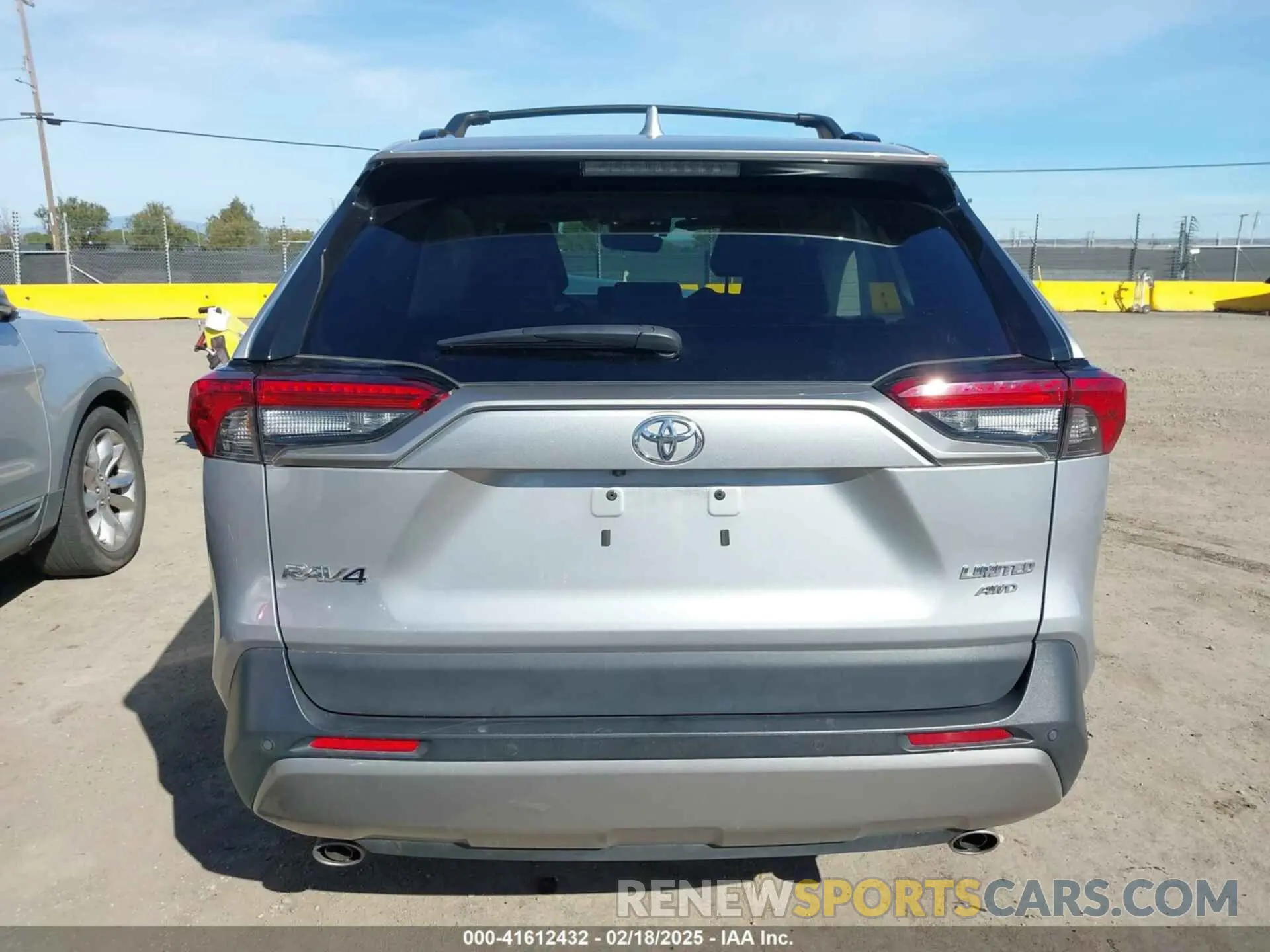 15 Photograph of a damaged car 2T3N1RFV8PW391849 TOYOTA RAV4 2023