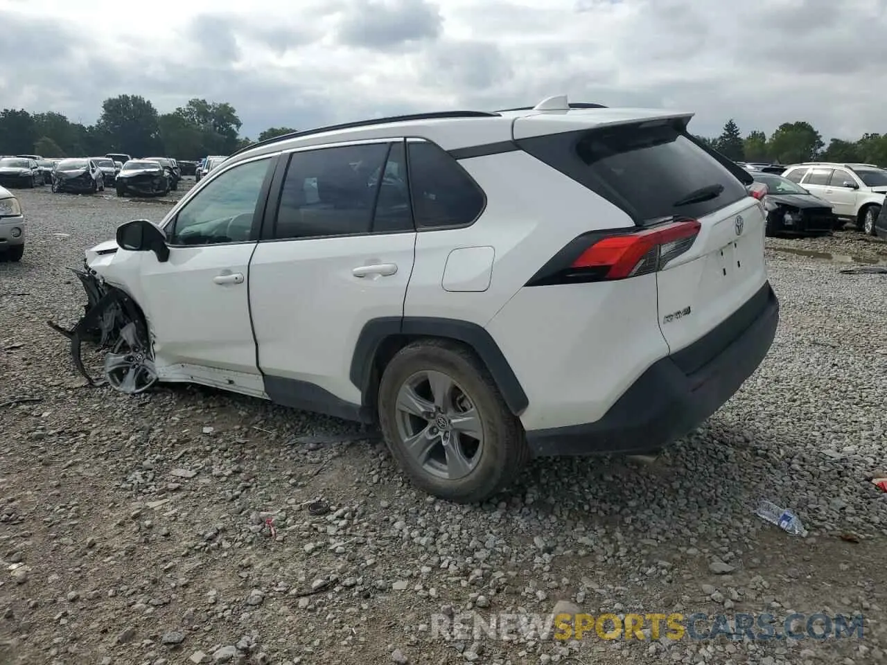 2 Photograph of a damaged car 2T3P1RFV0PW362015 TOYOTA RAV4 2023