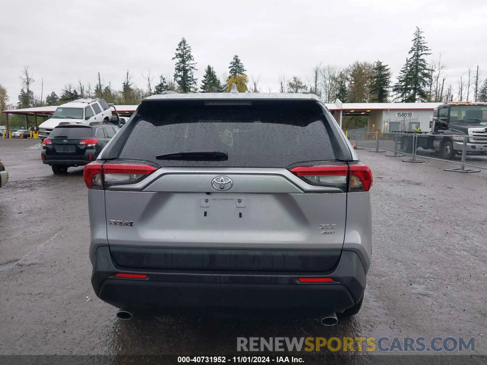 17 Photograph of a damaged car 2T3P1RFV1PC348562 TOYOTA RAV4 2023