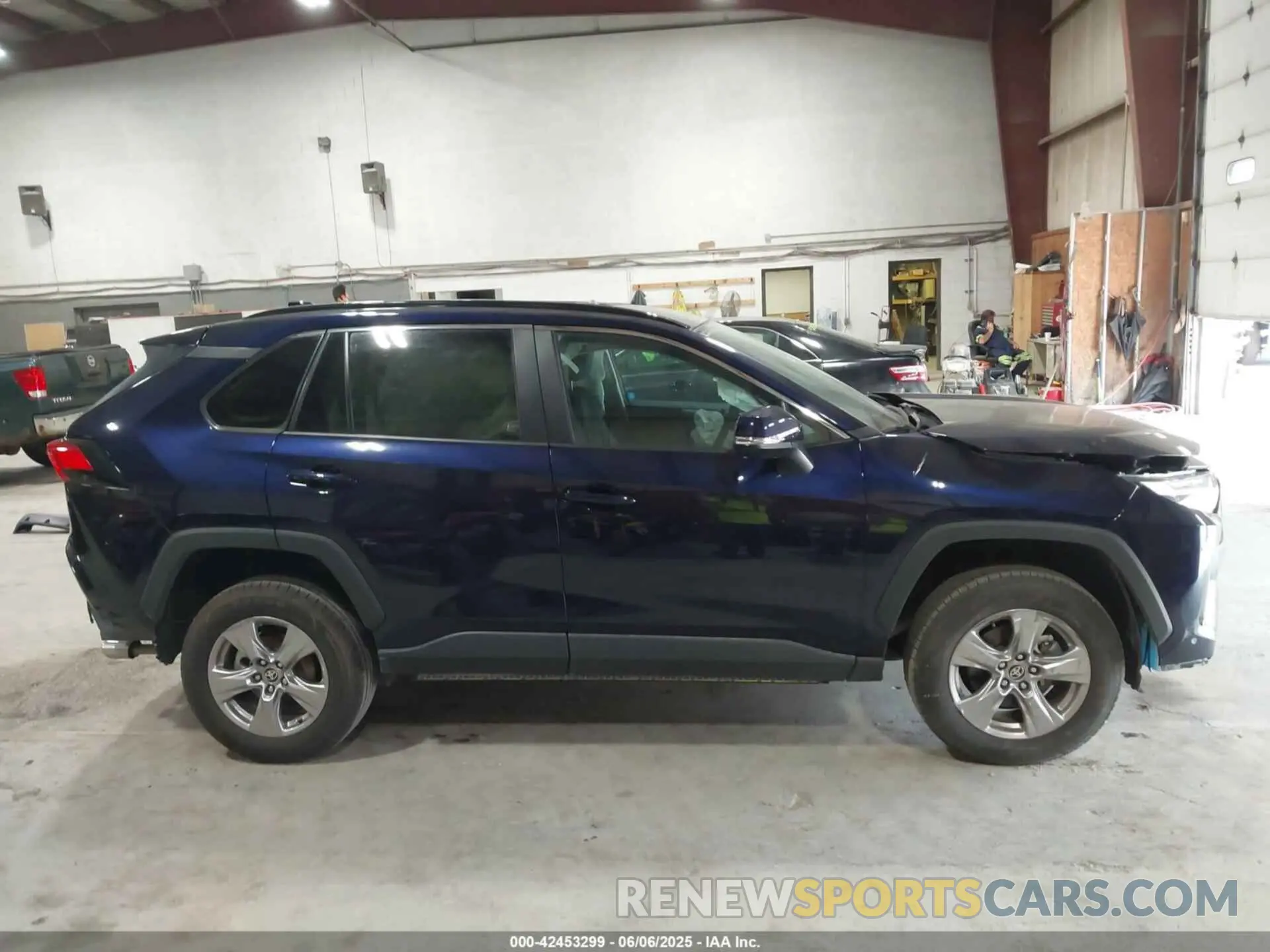 13 Photograph of a damaged car 2T3P1RFV1PW366977 TOYOTA RAV4 2023