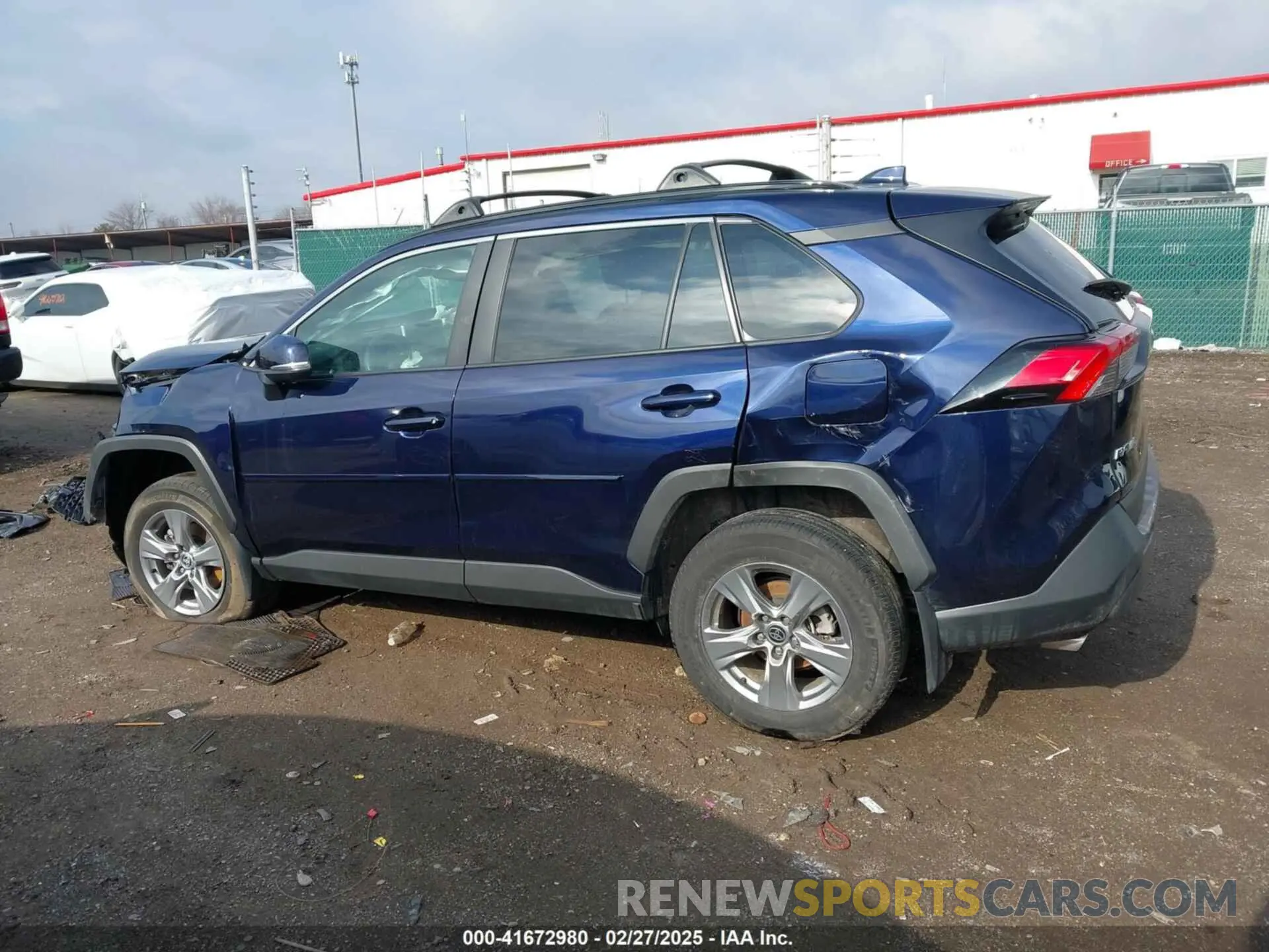 15 Photograph of a damaged car 2T3P1RFV1PW388381 TOYOTA RAV4 2023