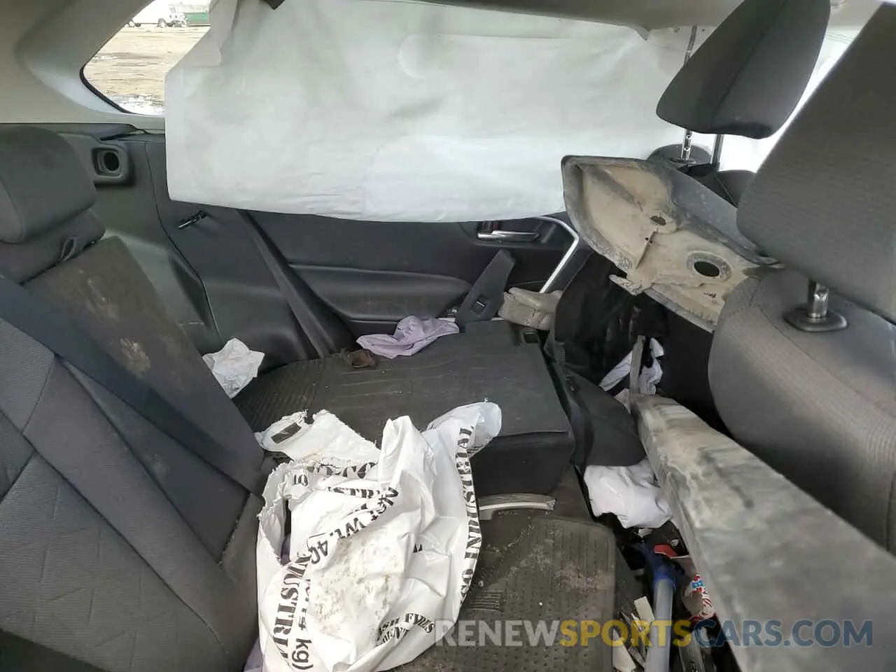 10 Photograph of a damaged car 2T3P1RFV2PC331639 TOYOTA RAV4 2023