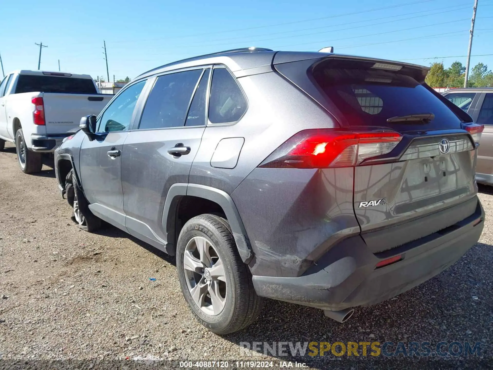 3 Photograph of a damaged car 2T3P1RFV2PC334038 TOYOTA RAV4 2023