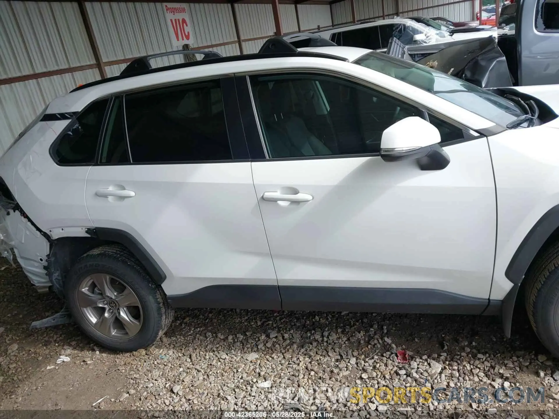 14 Photograph of a damaged car 2T3P1RFV2PC347498 TOYOTA RAV4 2023