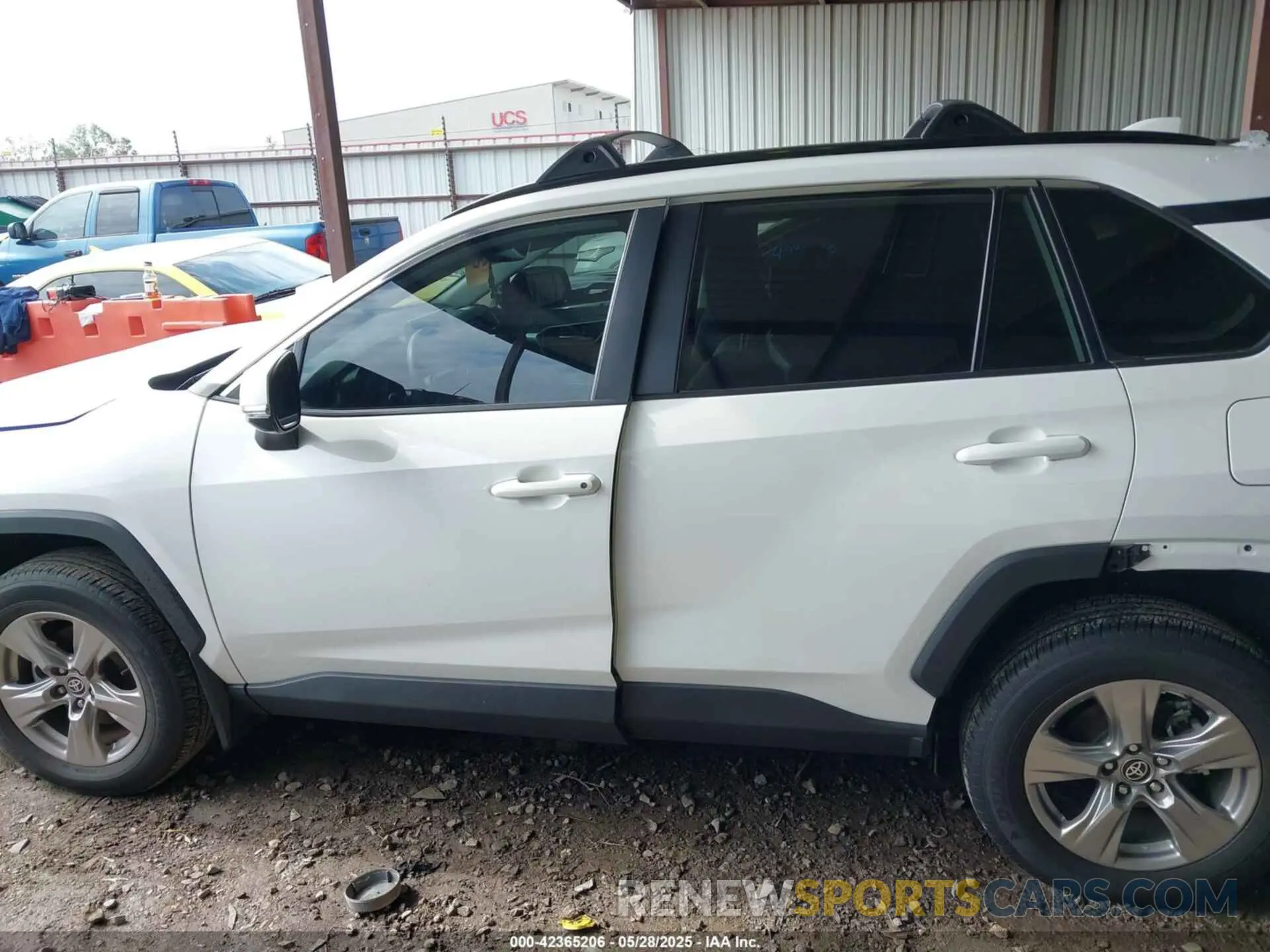 15 Photograph of a damaged car 2T3P1RFV2PC347498 TOYOTA RAV4 2023