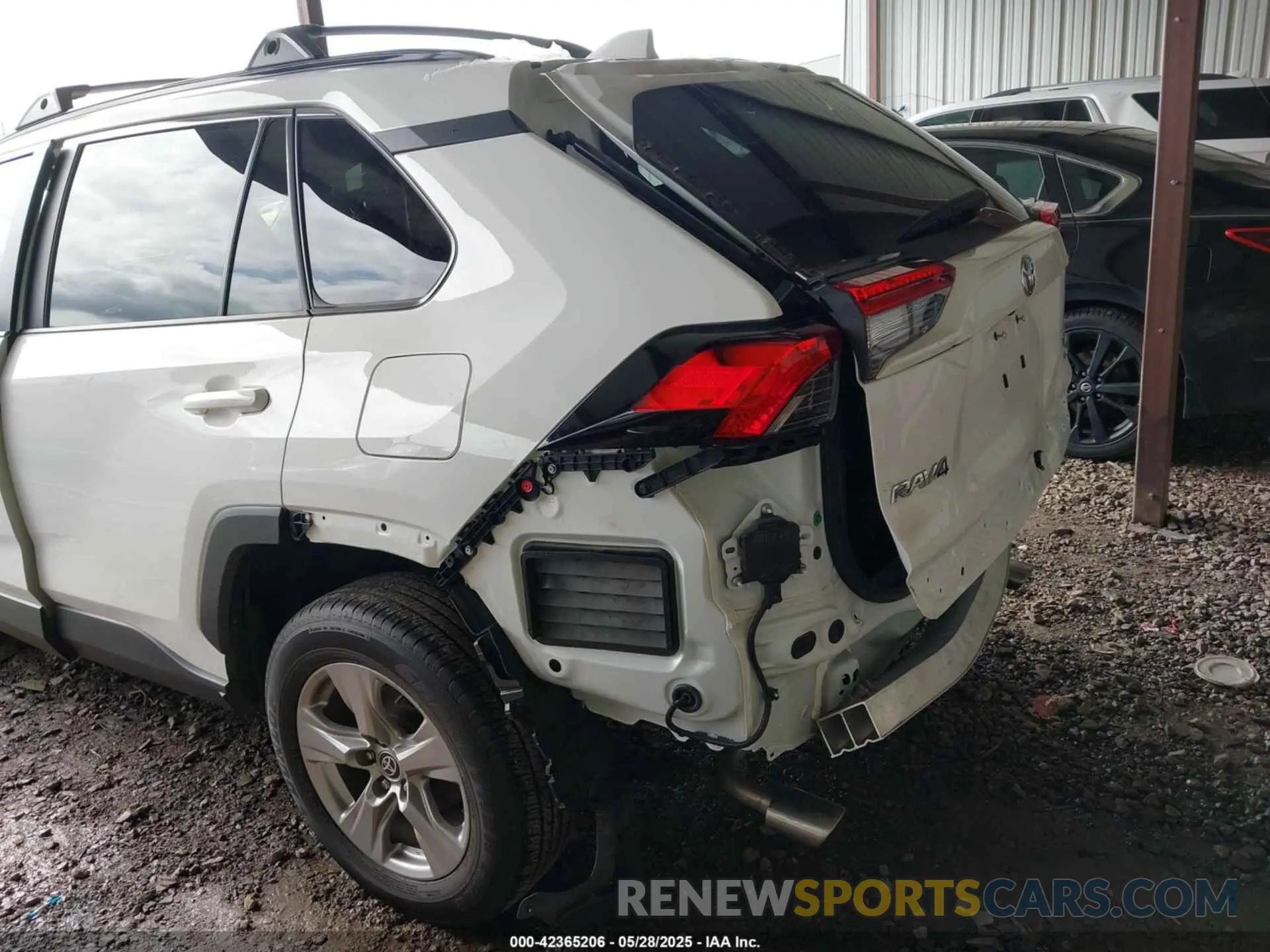 6 Photograph of a damaged car 2T3P1RFV2PC347498 TOYOTA RAV4 2023