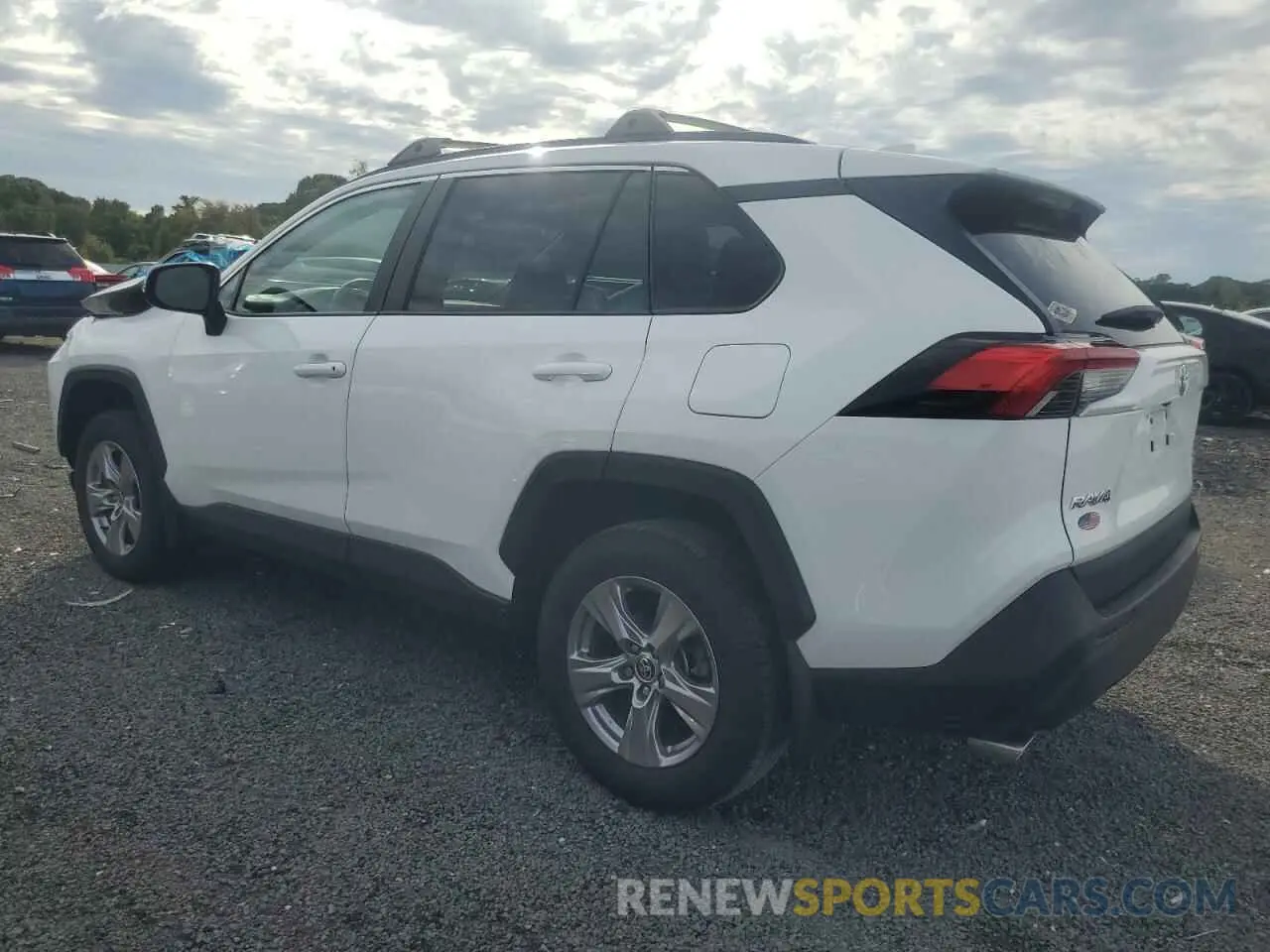 2 Photograph of a damaged car 2T3P1RFV2PC350904 TOYOTA RAV4 2023