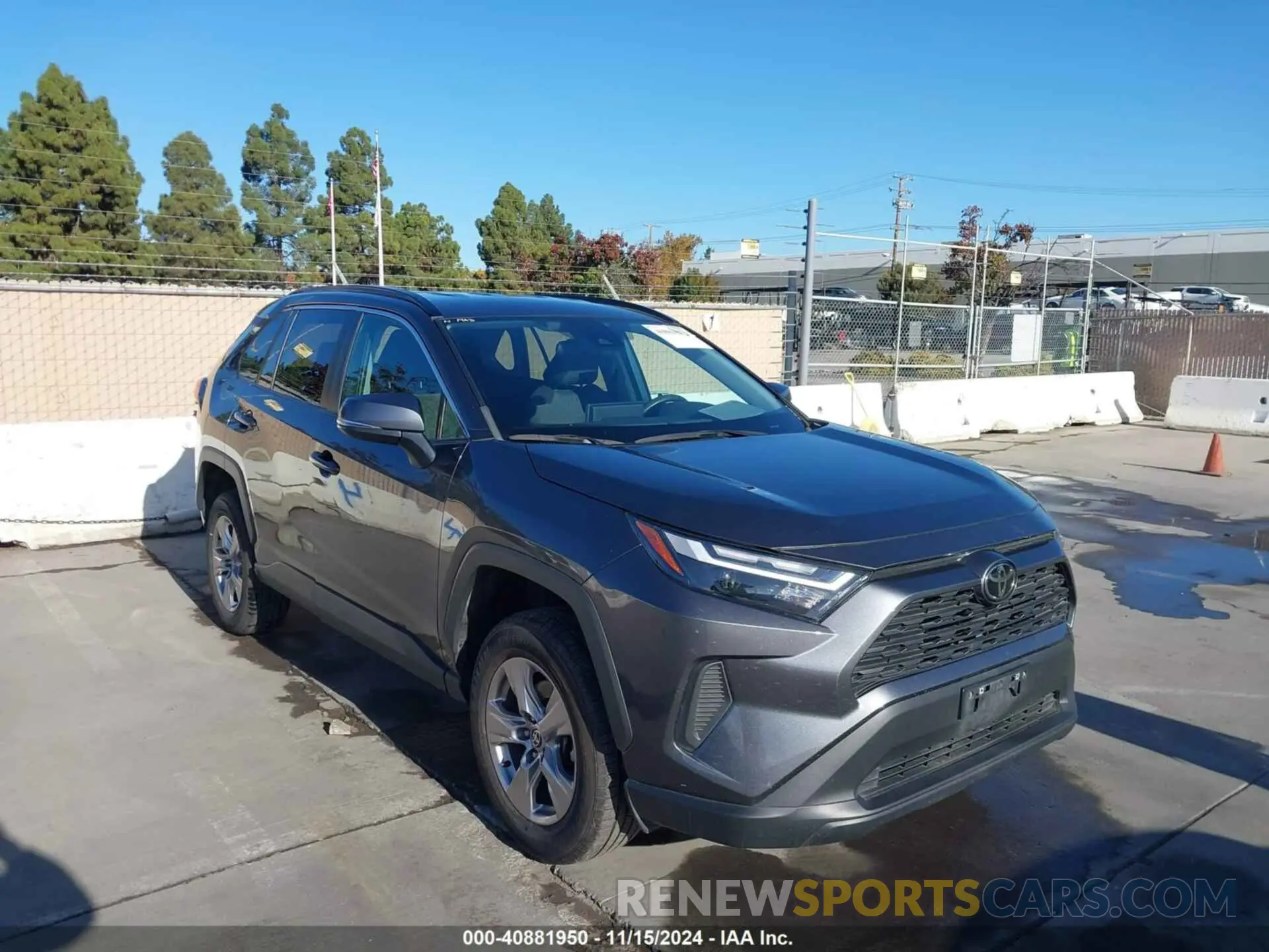 1 Photograph of a damaged car 2T3P1RFV2PC352278 TOYOTA RAV4 2023