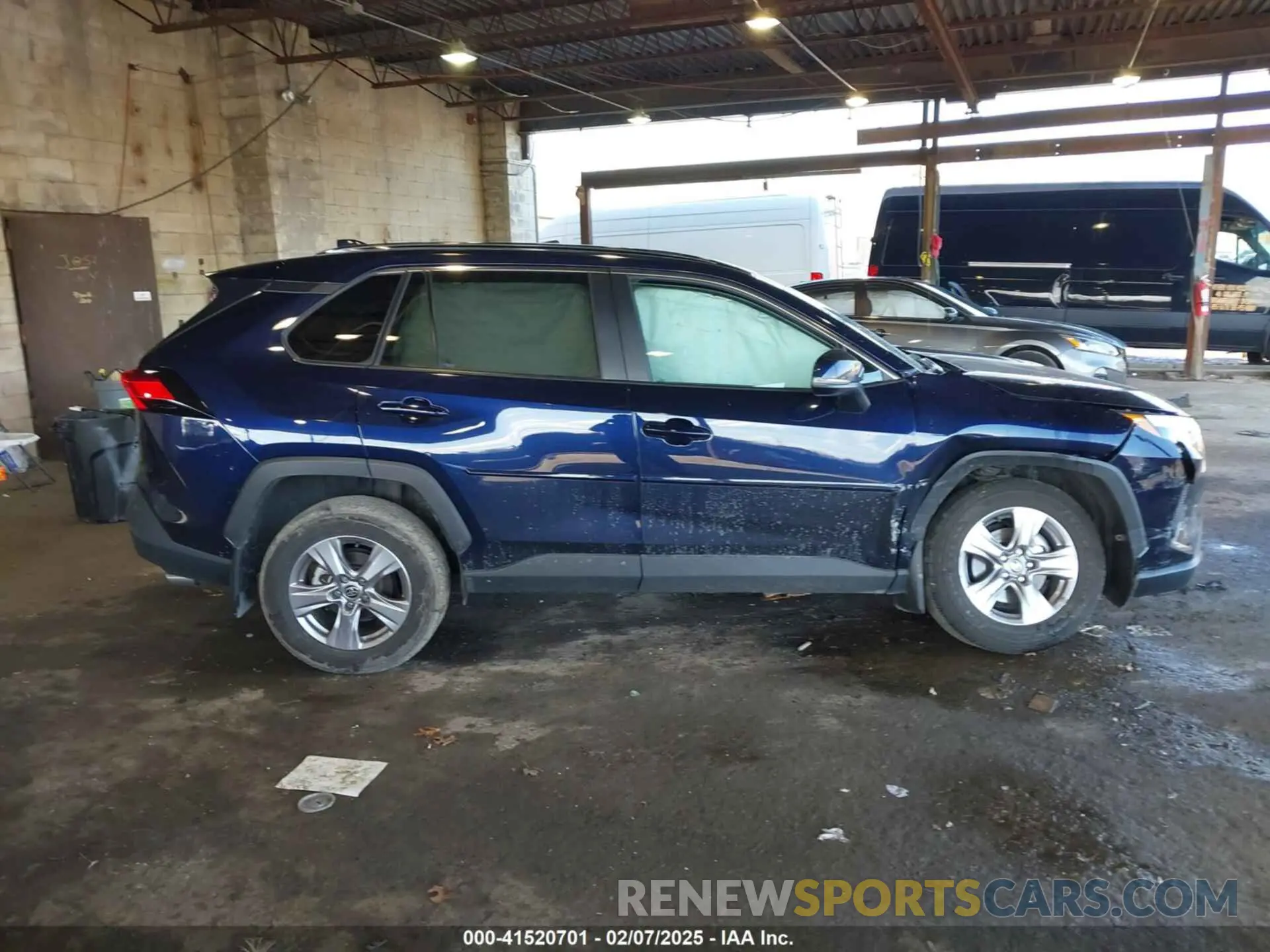 13 Photograph of a damaged car 2T3P1RFV2PW350478 TOYOTA RAV4 2023