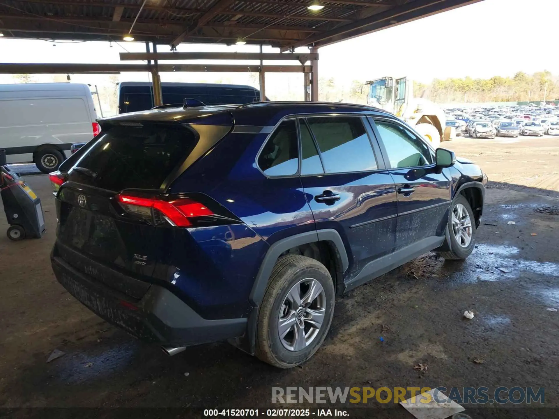 4 Photograph of a damaged car 2T3P1RFV2PW350478 TOYOTA RAV4 2023