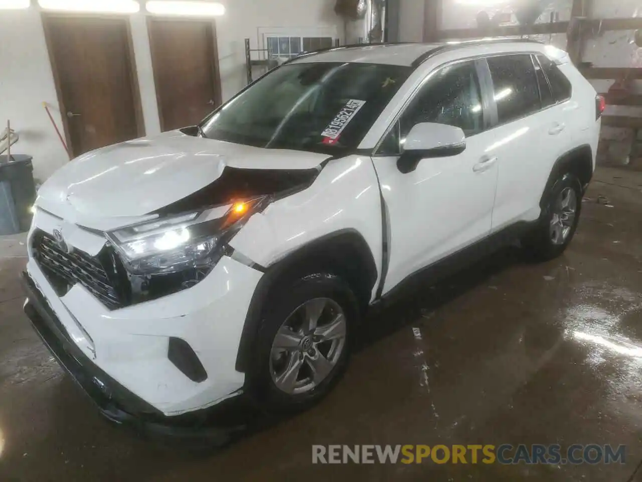 1 Photograph of a damaged car 2T3P1RFV2PW359634 TOYOTA RAV4 2023