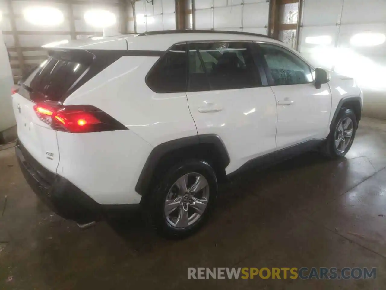 3 Photograph of a damaged car 2T3P1RFV2PW359634 TOYOTA RAV4 2023