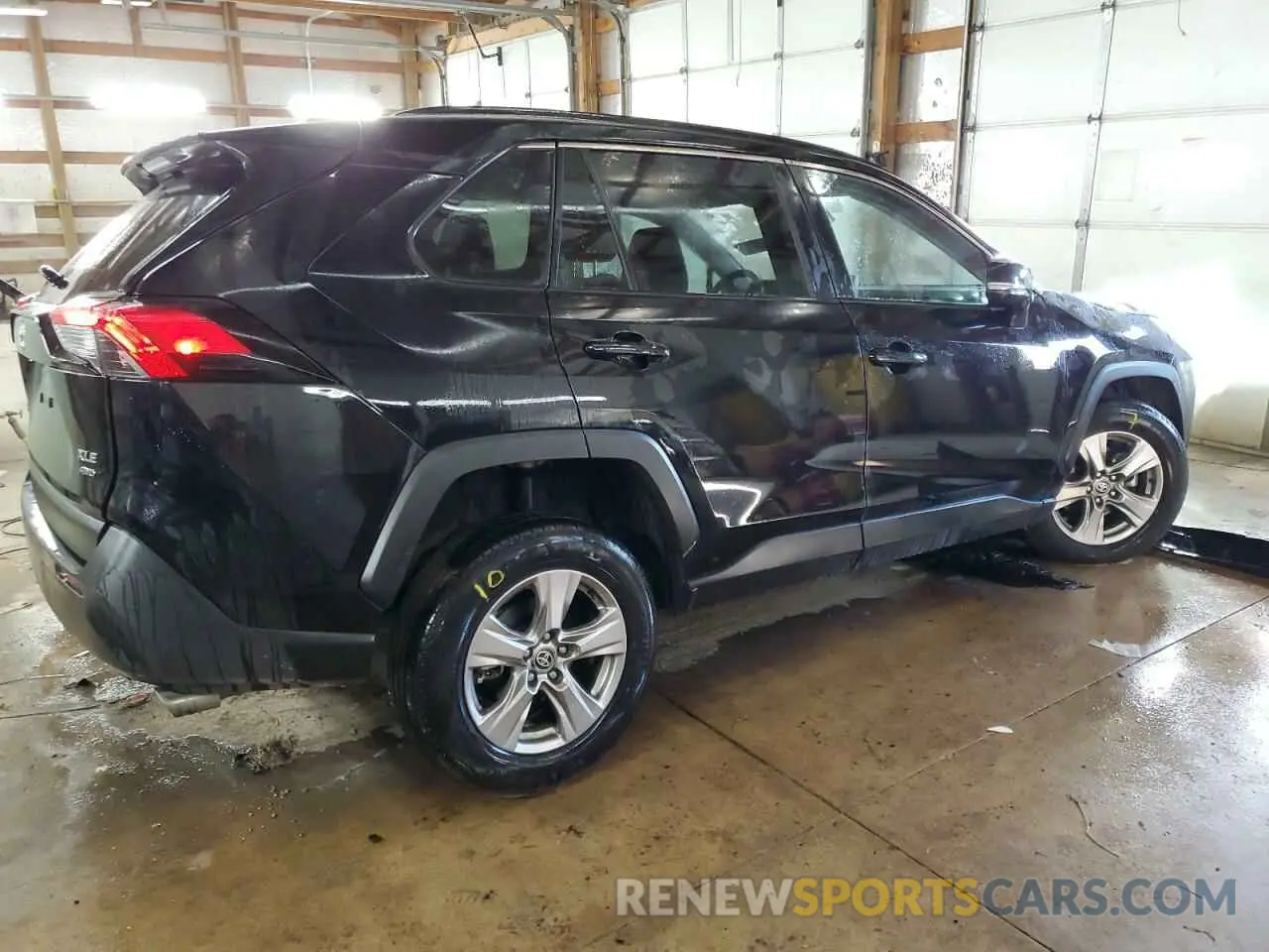 3 Photograph of a damaged car 2T3P1RFV2PW377566 TOYOTA RAV4 2023