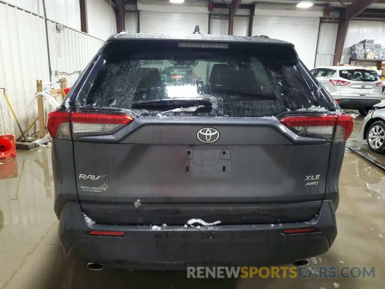 6 Photograph of a damaged car 2T3P1RFV2PW394982 TOYOTA RAV4 2023