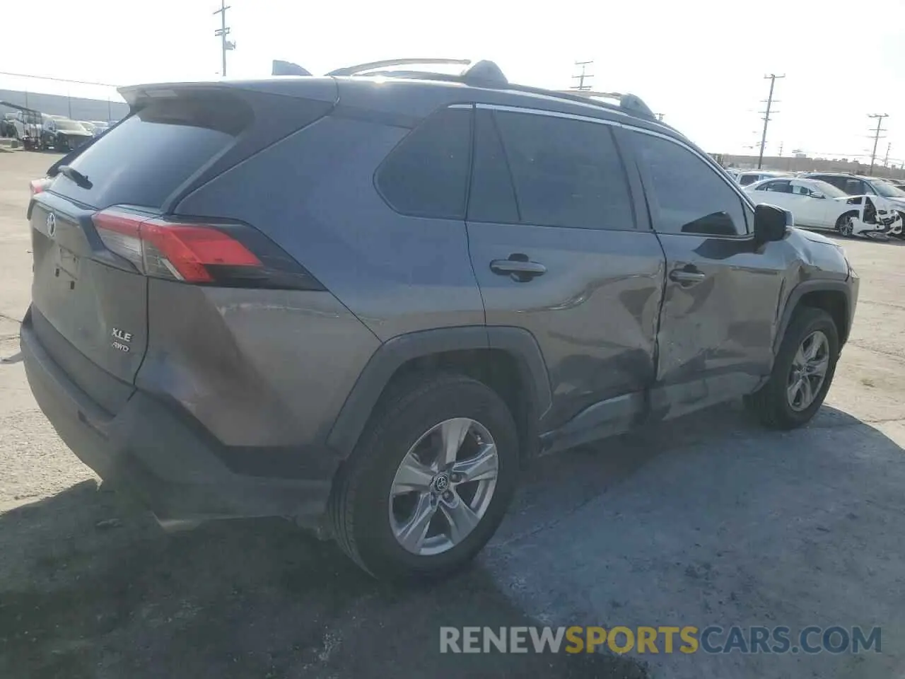 3 Photograph of a damaged car 2T3P1RFV3PC368666 TOYOTA RAV4 2023