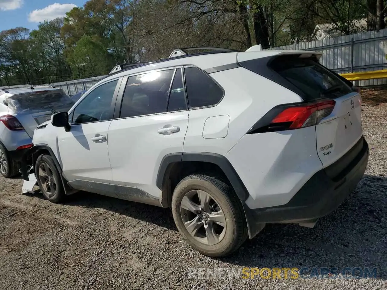 2 Photograph of a damaged car 2T3P1RFV3PC375214 TOYOTA RAV4 2023