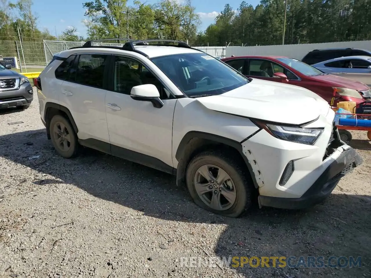 4 Photograph of a damaged car 2T3P1RFV3PC375214 TOYOTA RAV4 2023